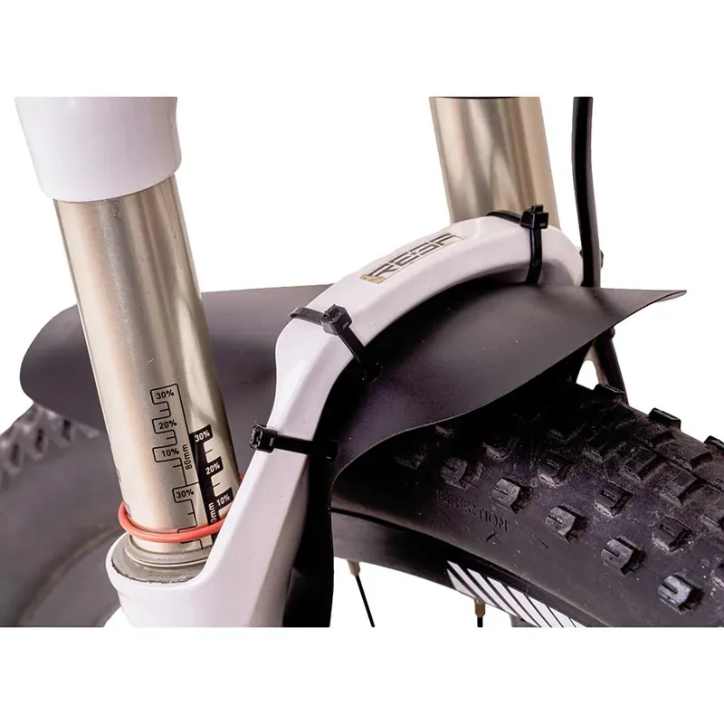 Evo MTB Front Fender Mud Guard in Black-4