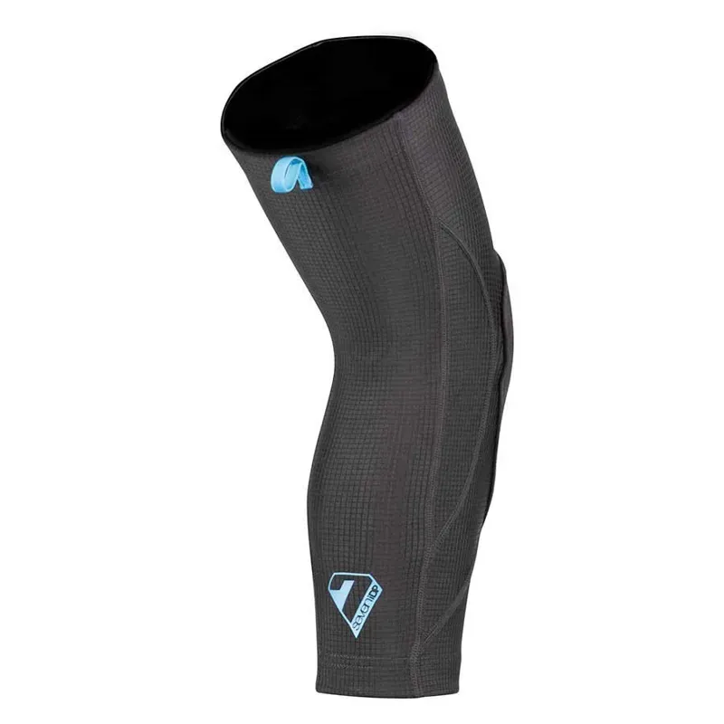 7iDP Sam Hill Lite Knee/Shin Guard in Black-1