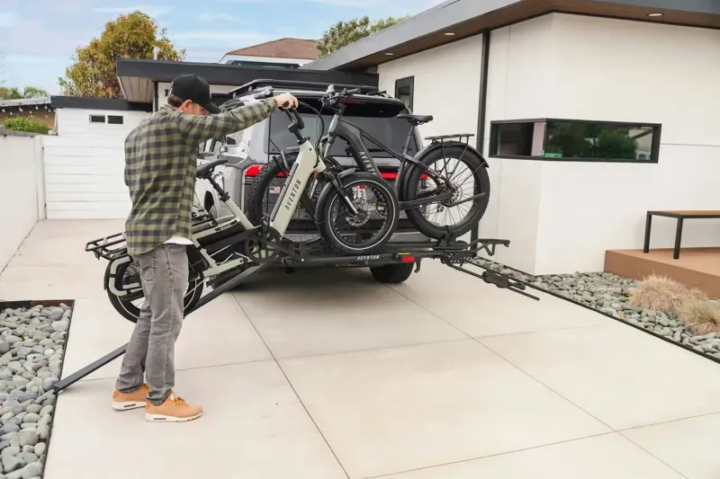 Aventon Loading Ramp in Black-3