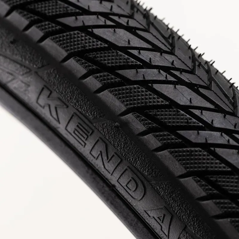 Kenda E-Venture Cargo 30-tpi 20x2.40-inch Wire Bead Tire in Black-4