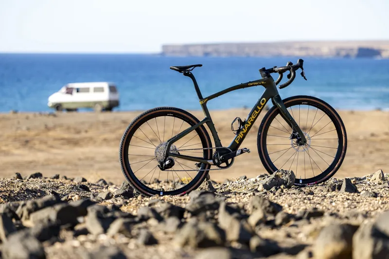 Pinarello Grevil F3 SRAM Apex XPLR Gravel Bike - Black-4