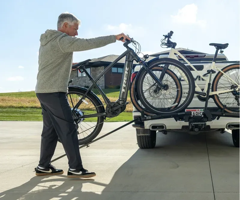 Saris 4820 Cycle-On 2-Bike Folding Hitch Mount Rack in Black-9